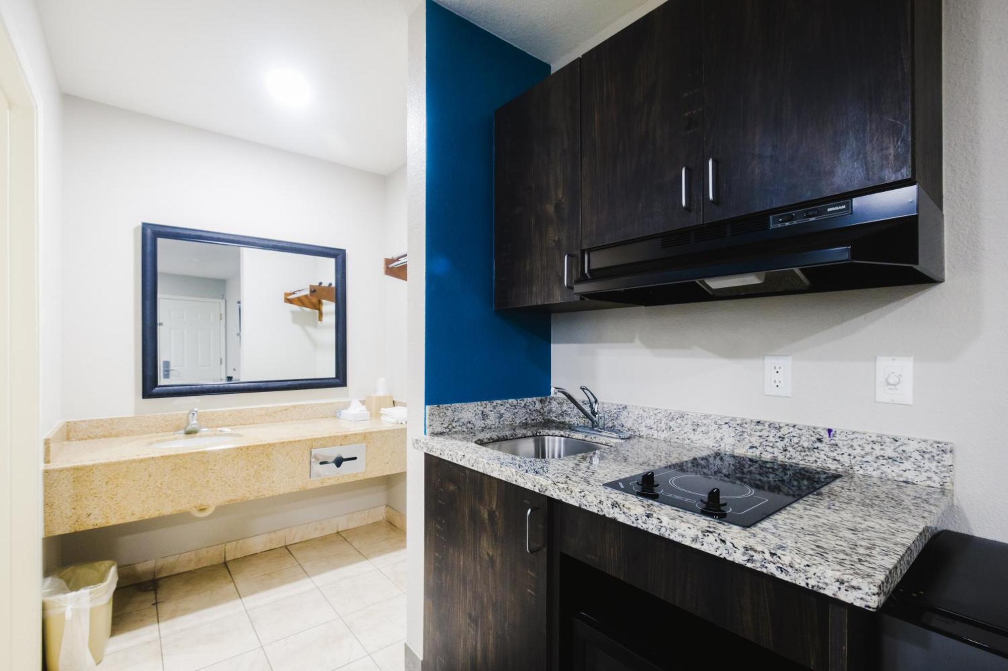 Wharton Scottish Inn & Suites מראה חיצוני תמונה