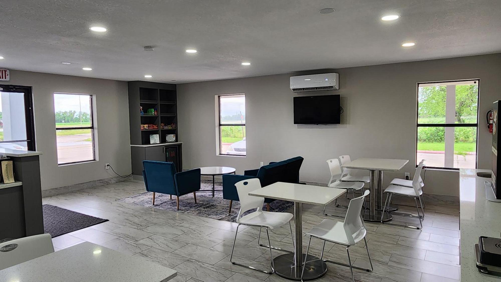 Wharton Scottish Inn & Suites מראה חיצוני תמונה